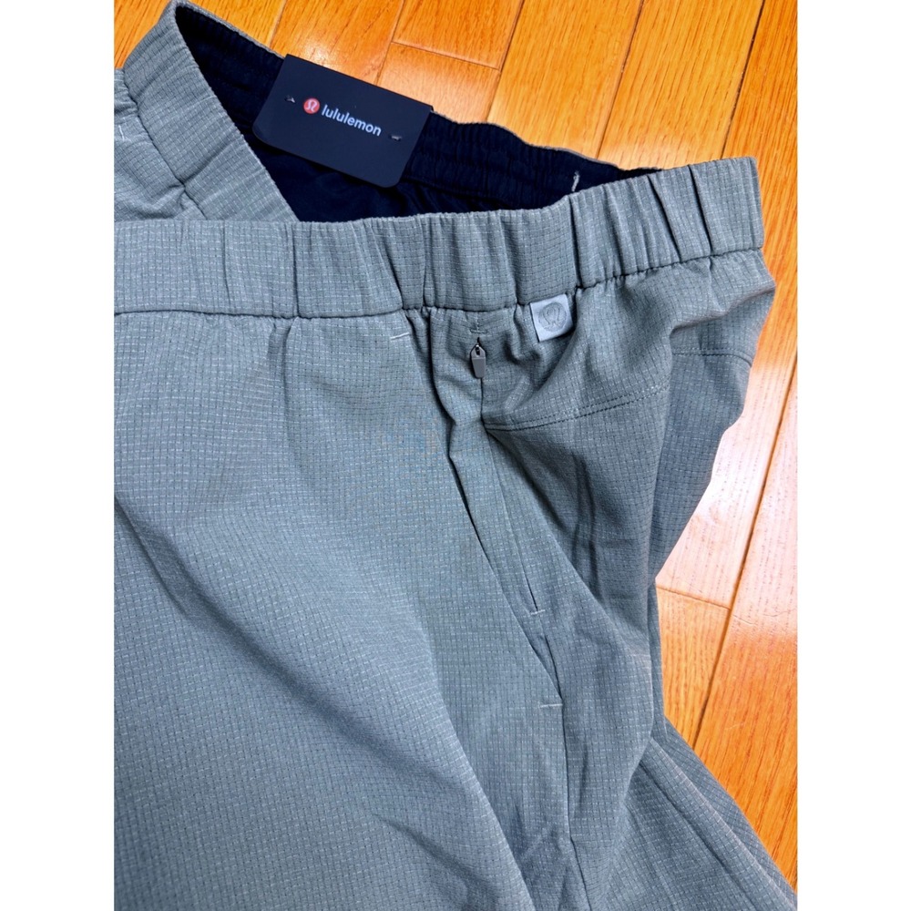 Lululemon Mens ABC Pull-On Short 7 WovenAir Grey Classic Fit LM7BNQS Size L NEW - Picture 6 of 8